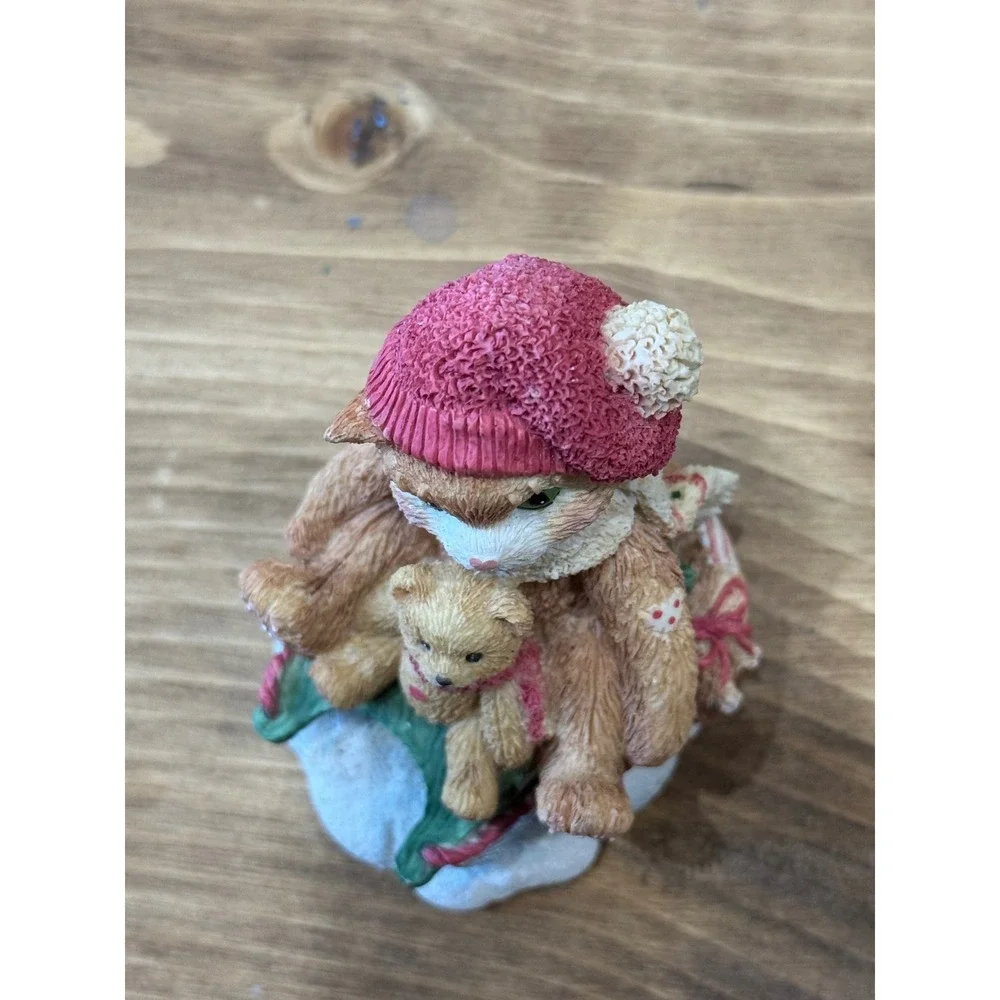 Calico Kittens Hold On To Friendship Figurine‎ Cat Teddy Bear Sled 1994